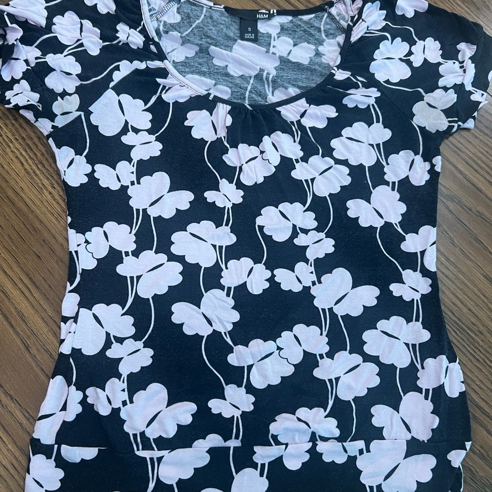 H&M Light Pink and Black floral/butterfly patterned top